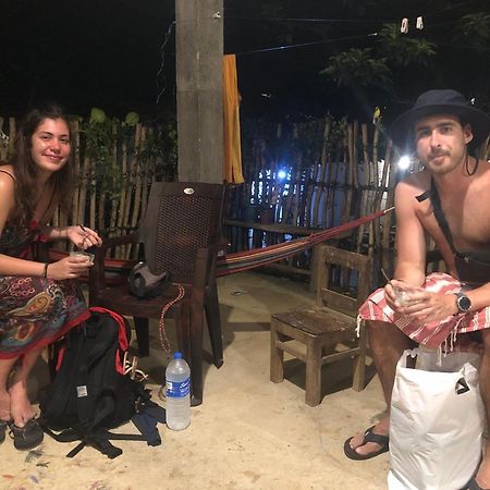 Linu Homestay Dikwella Exteriér fotografie