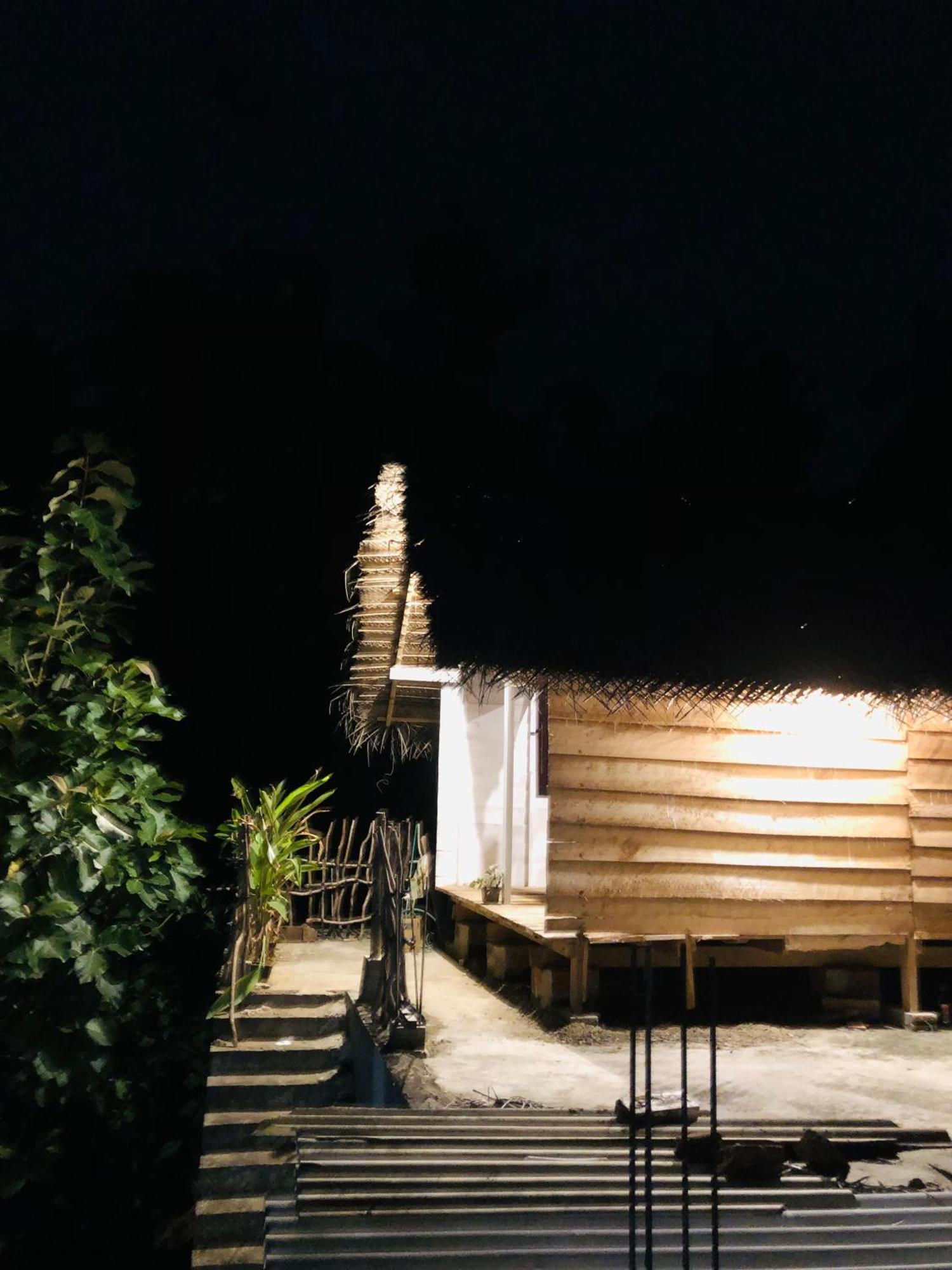 Linu Homestay Dikwella Exteriér fotografie