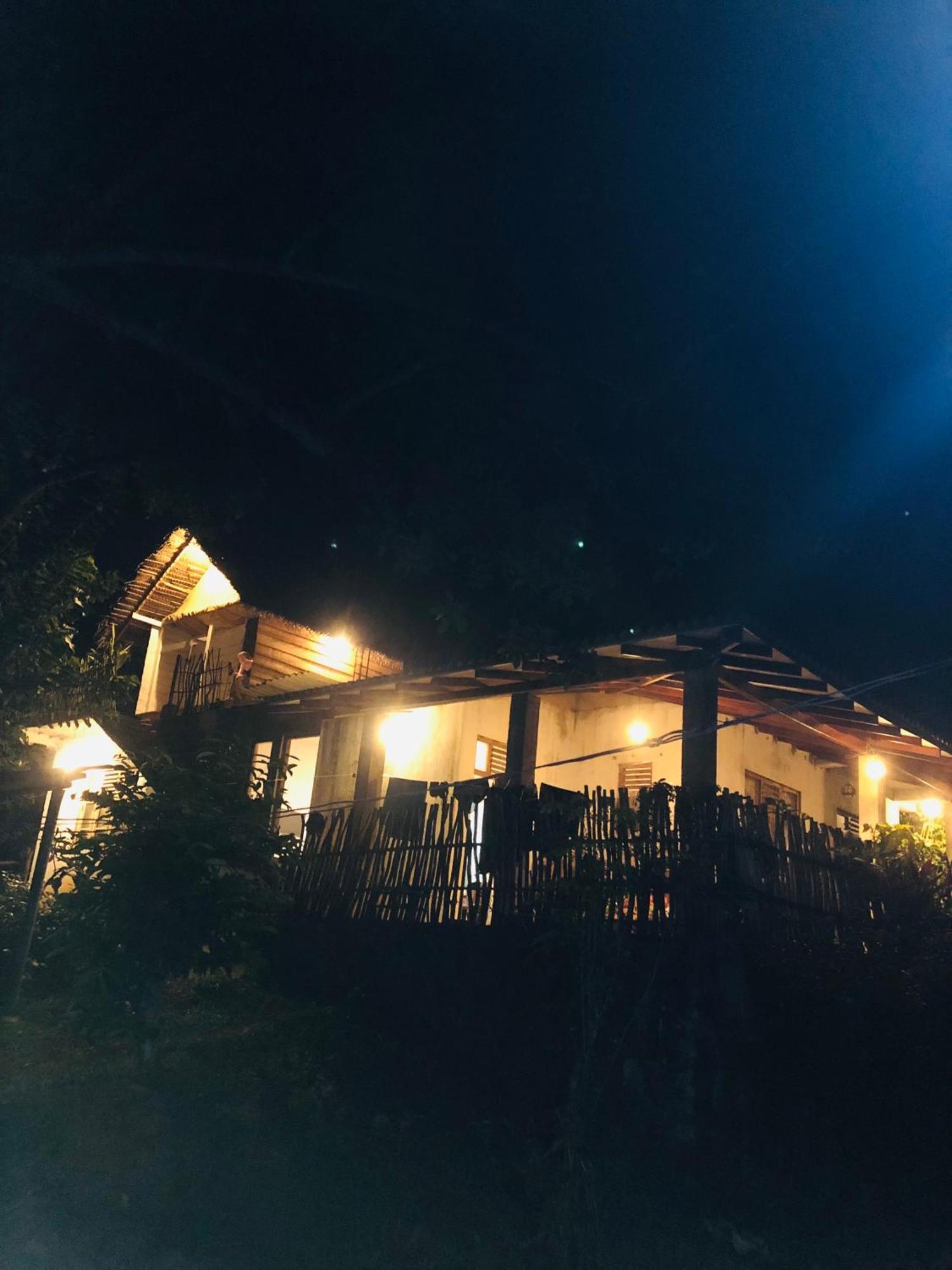 Linu Homestay Dikwella Exteriér fotografie